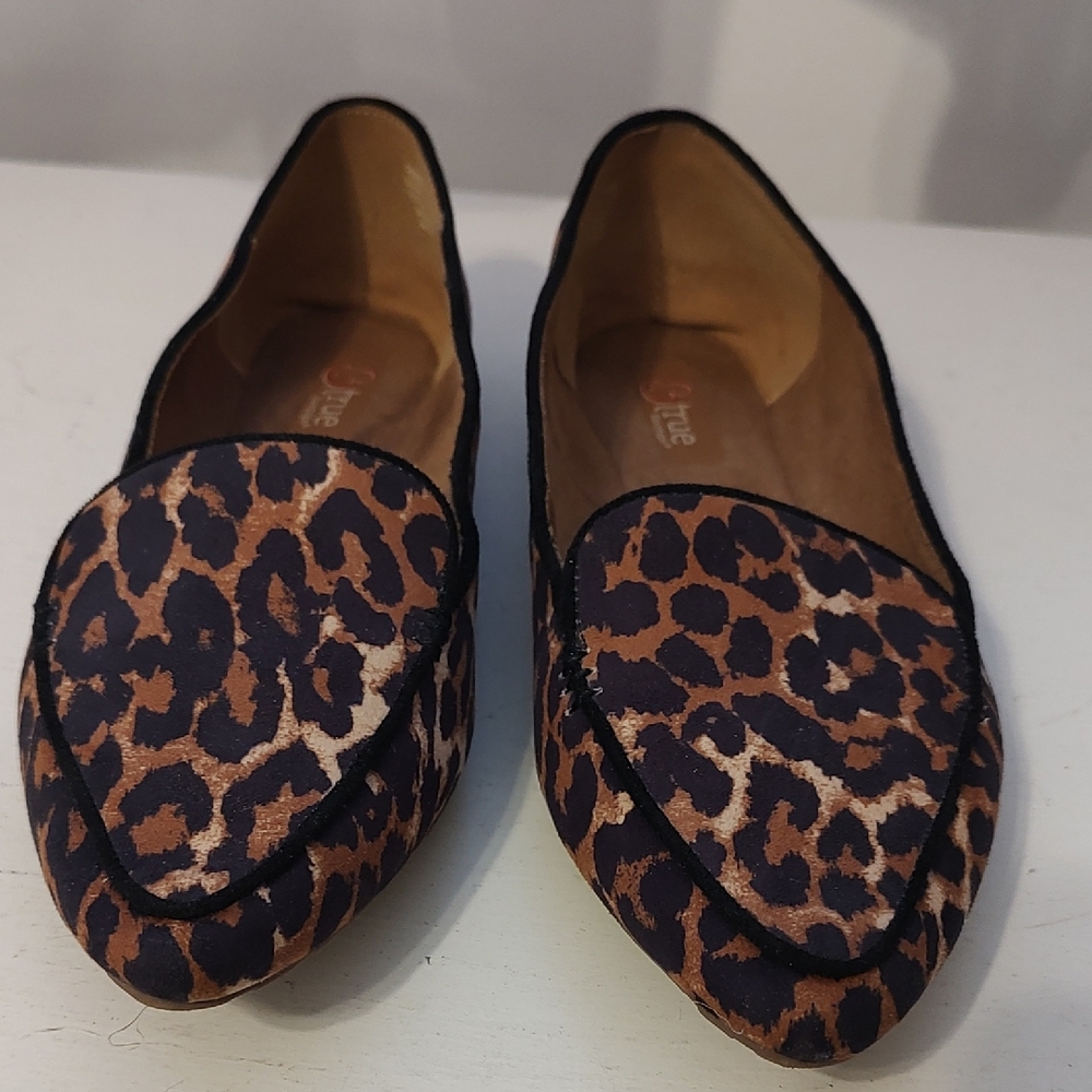 BareTraps BTrue Ramelle Animal Print Loafers